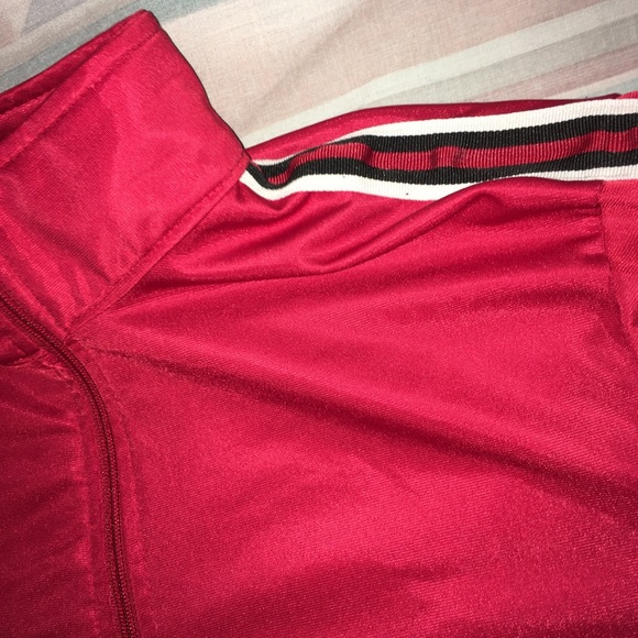 Red Jacket zip up size medium - Picture 5 of 5